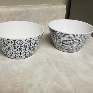 2 melamine bowls